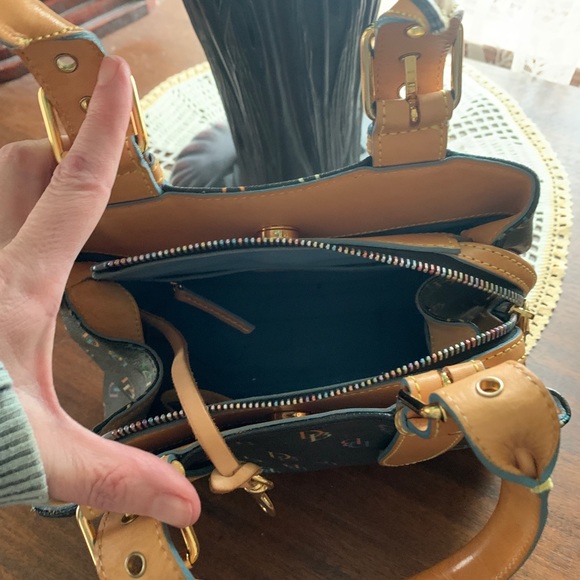 Vintage Dooney & Bourke Handbag - Picture 3 of 3